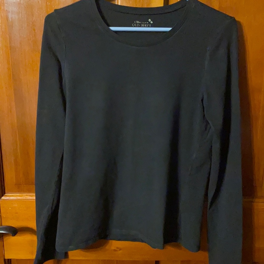 OLD NAVY TEE SHIRT MEDIUM